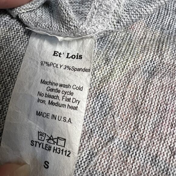 Et Lois Asymetrical Print V Neck Women's Sweater - Picture 5 of 8